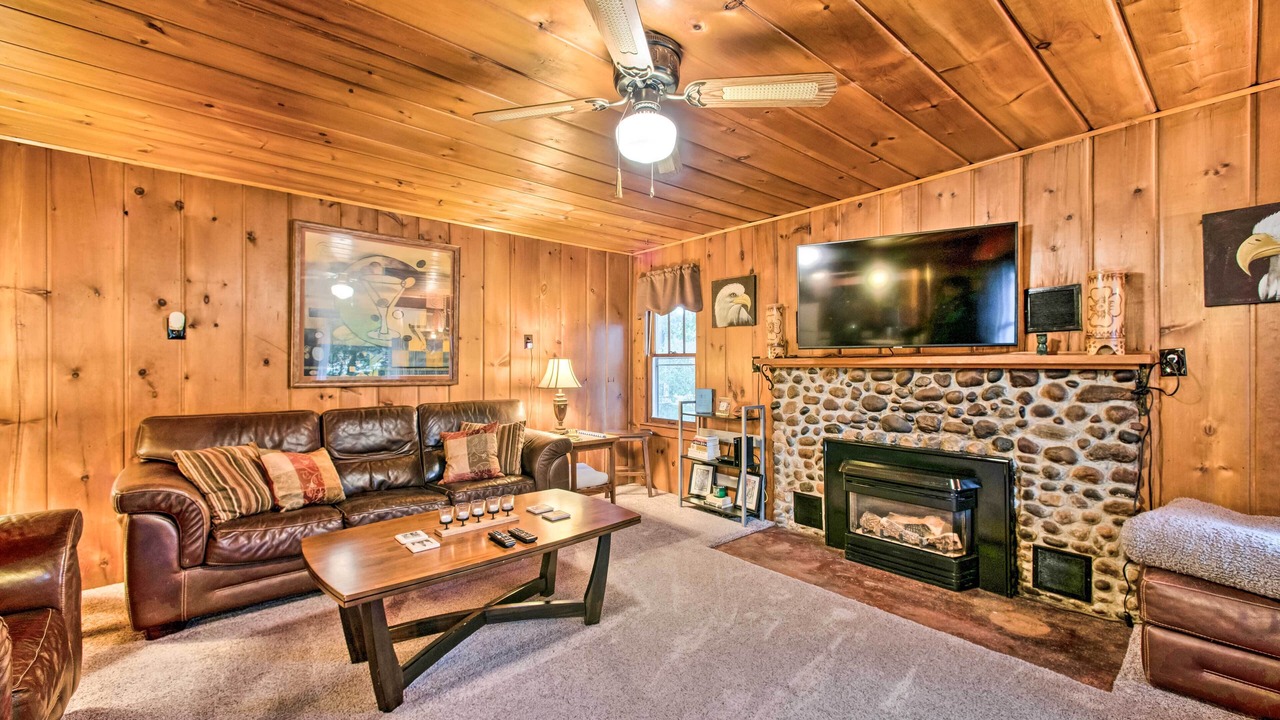 Photo of Livingroom in East Tawas