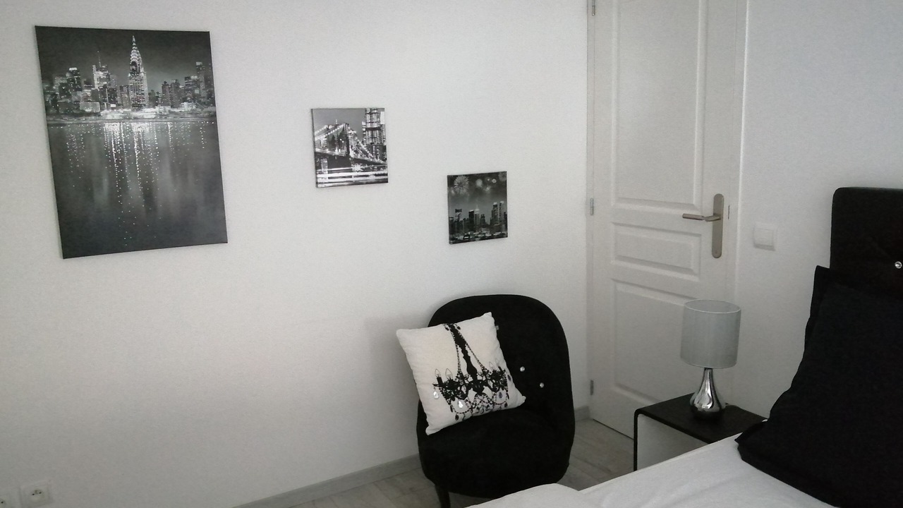 Photo of Bedroom in Saint-Romain-de-Jalionas