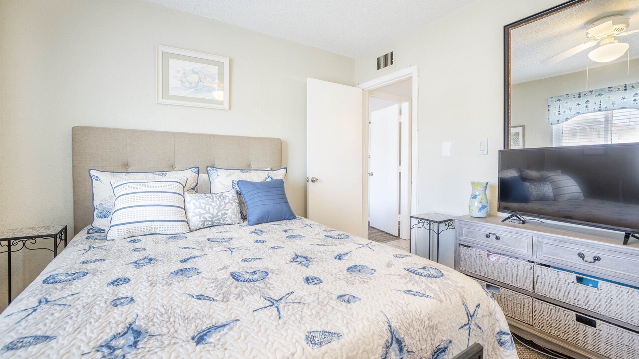 Photo of Bedroom in Clearwater-St. Pete Beaches