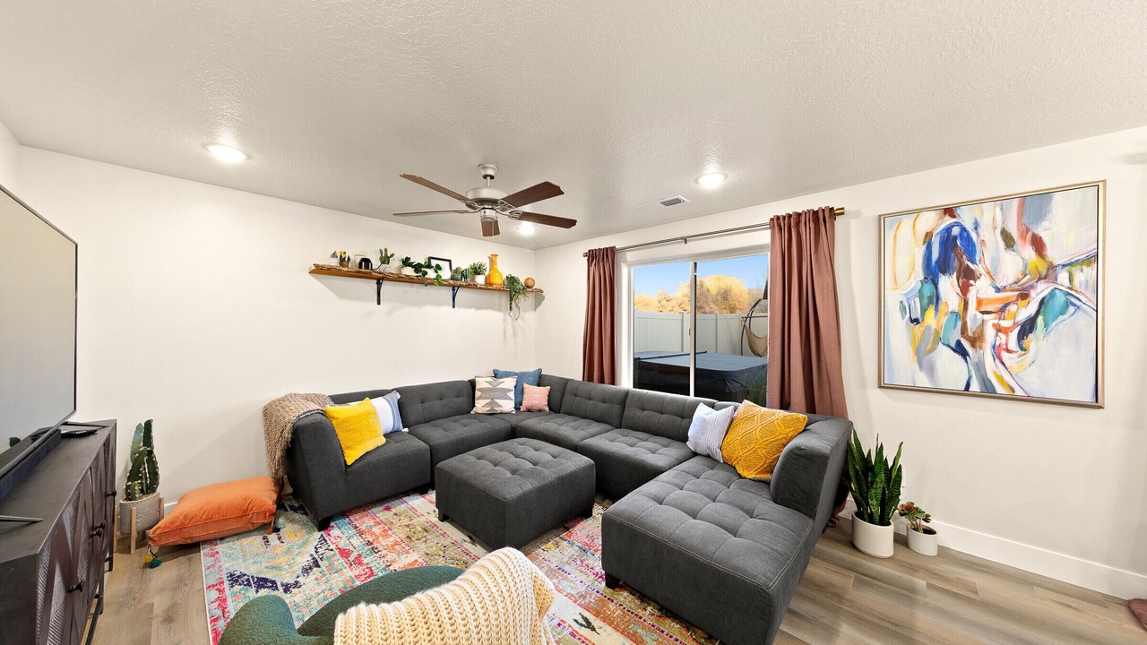 Photo of Livingroom in Kanab