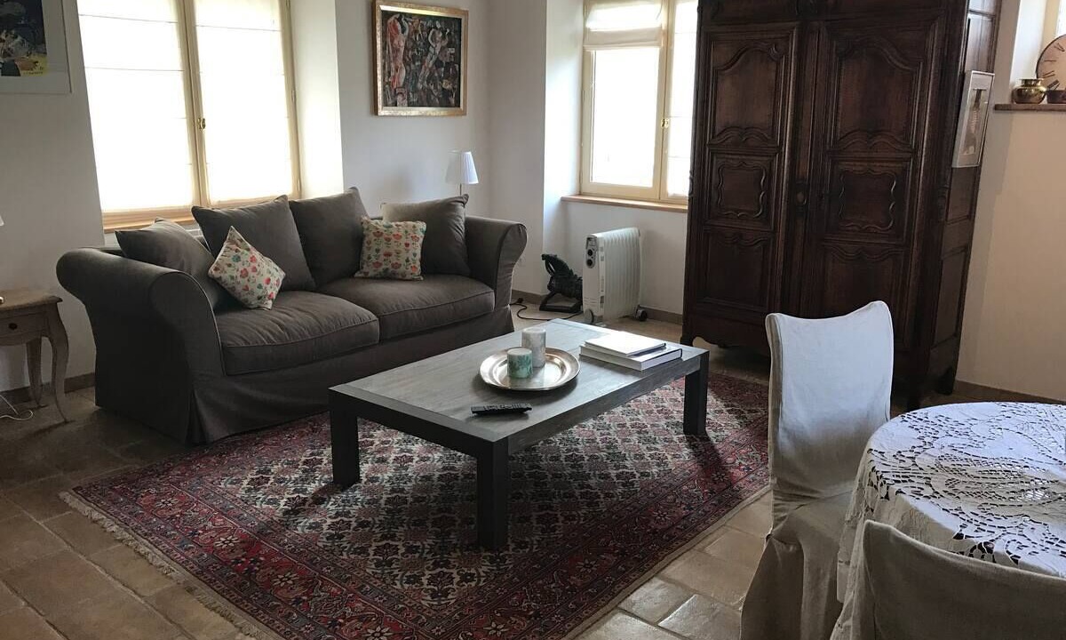 Photo of Livingroom in Chandolas