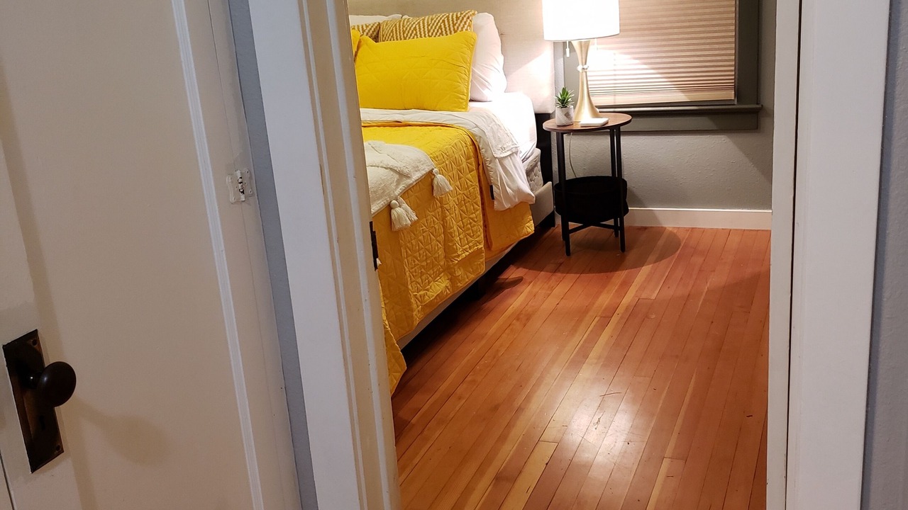 Photo of Bedroom in Roseburg