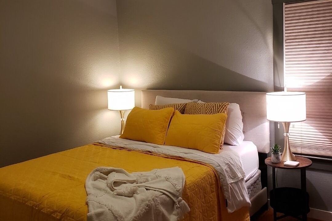 Photo of Bedroom in Roseburg