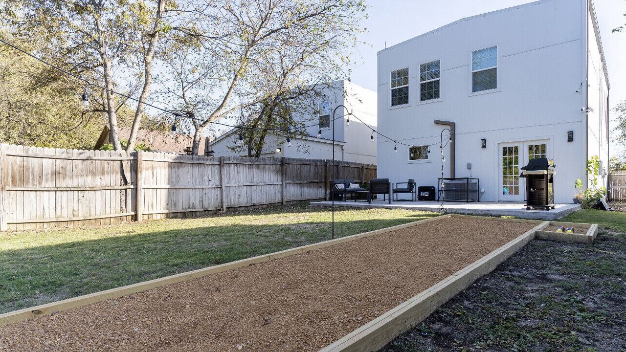 Photo of Outdoor in West Dallas