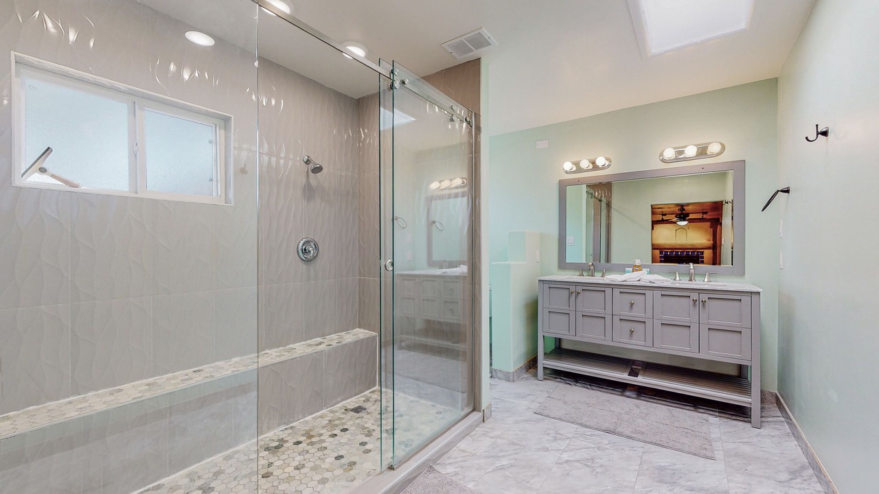 Photo of Bathroom in Nob Hill