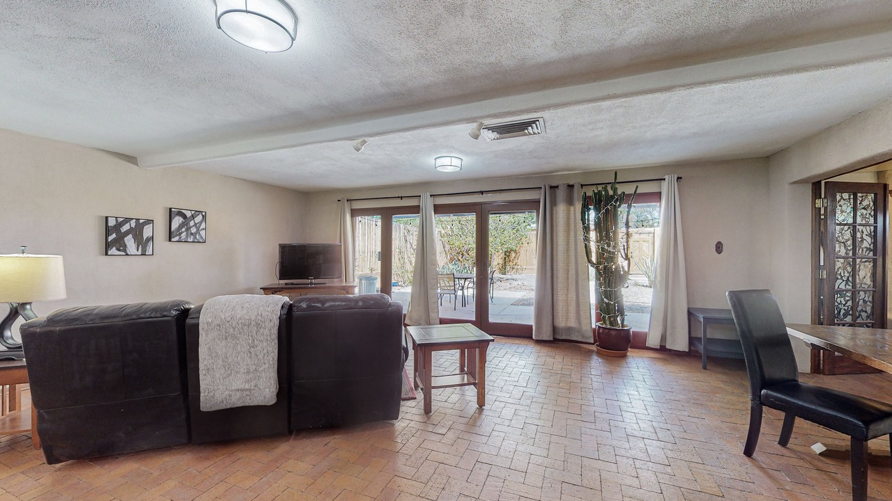 Photo of Livingroom in Nob Hill