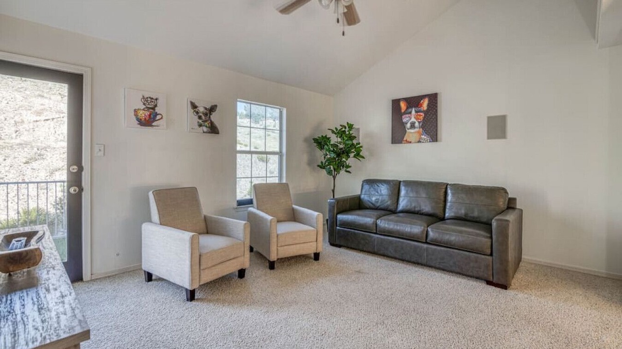 Photo of Livingroom in El Paso