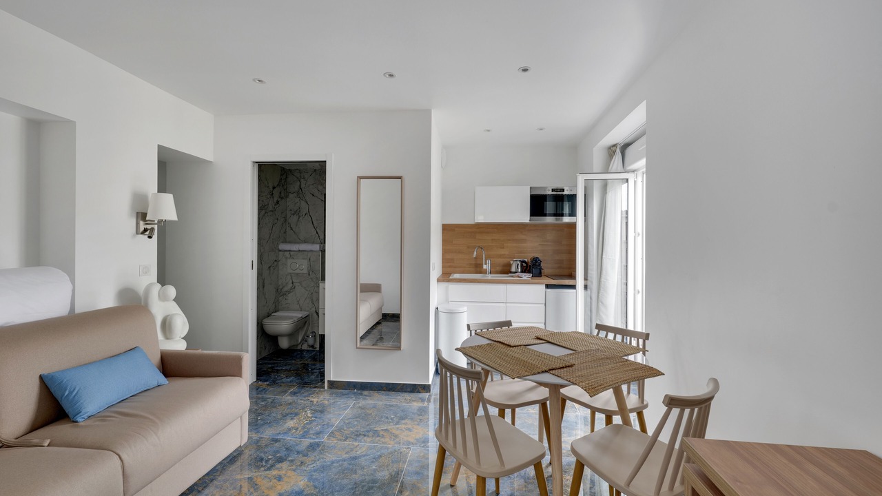 Photo of Livingroom in Pere Lachaise