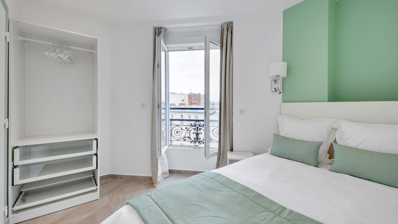 Photo of Bedroom in Pere Lachaise