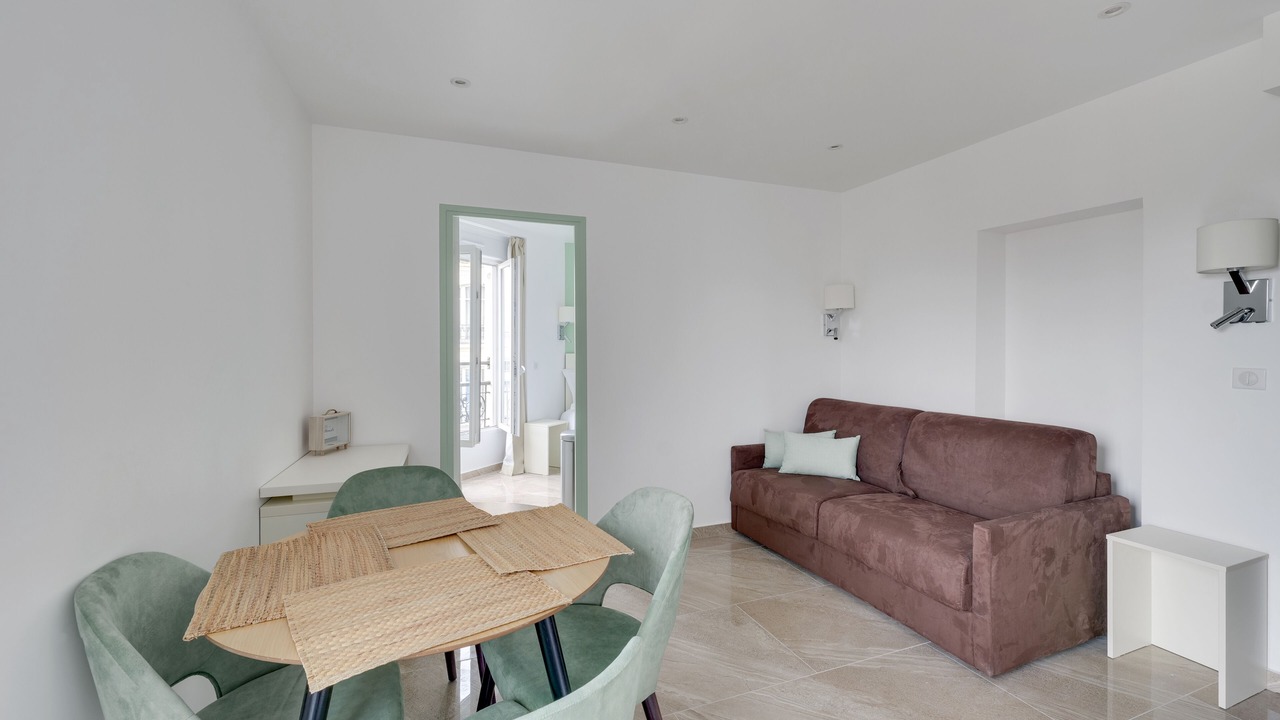 Photo of Livingroom in Pere Lachaise
