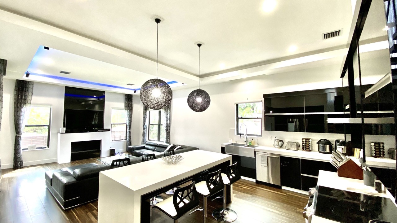 Photo of Kitchen in Hollywood Lakes