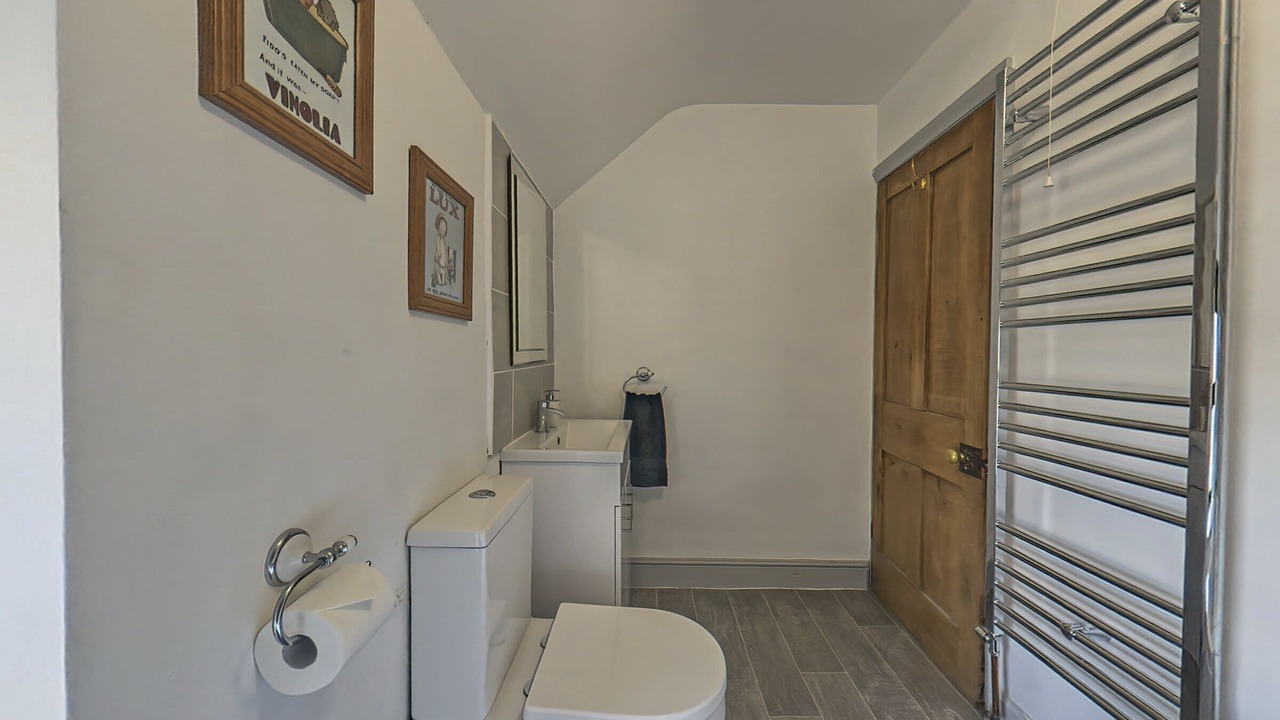 Photo of Bathroom in Cwmtirmynach