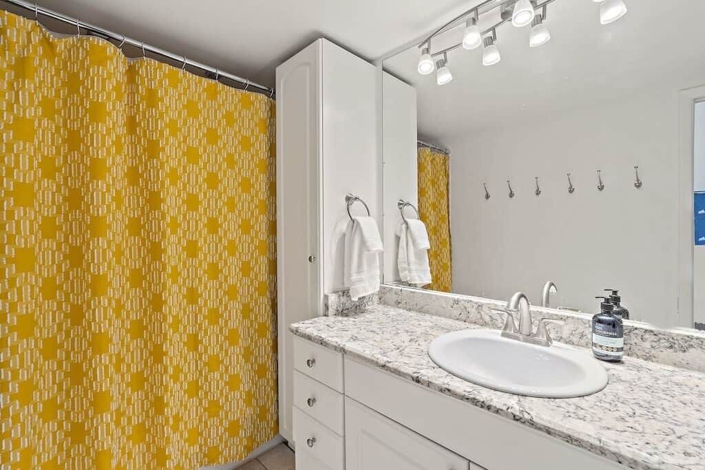 Photo of Bathroom in Briarcliff