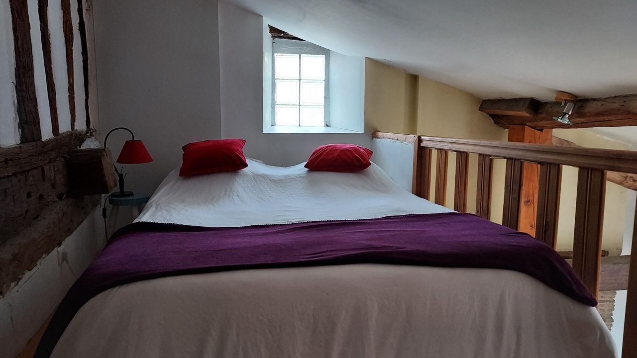 Photo of Bedroom in Montastruc