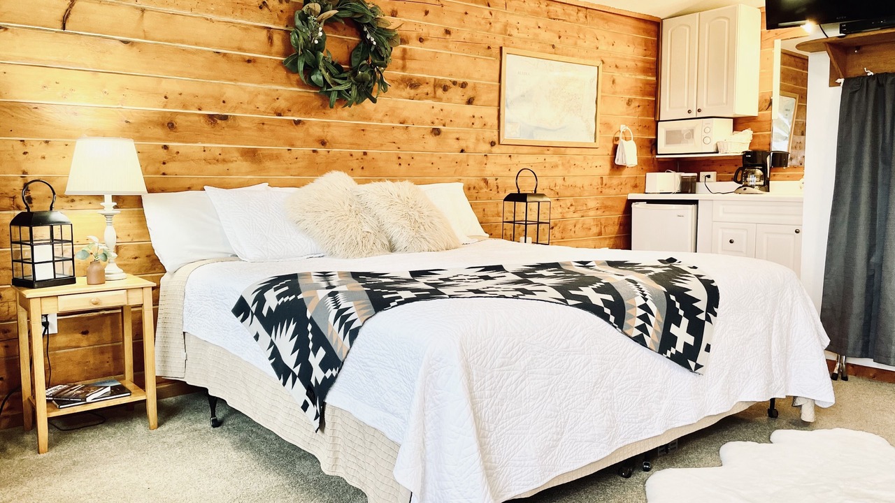 Photo of Bedroom in Kachemak