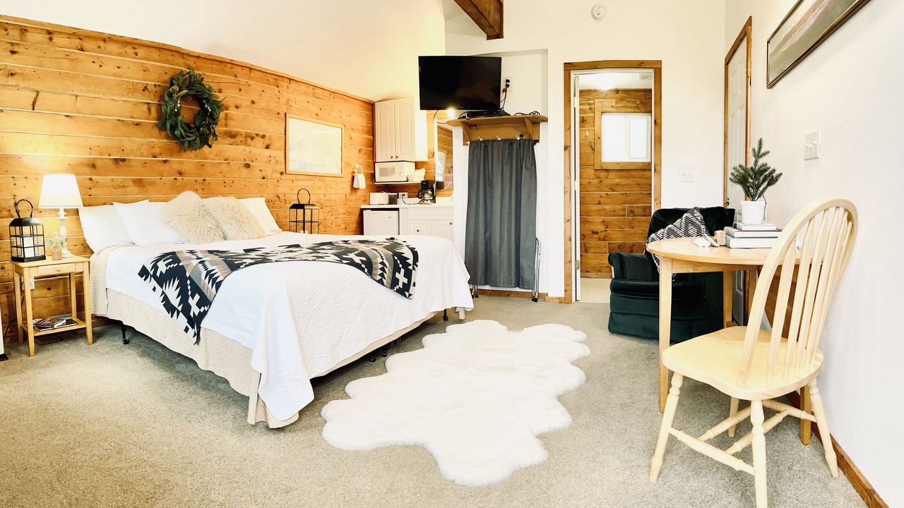 Photo of Bedroom in Kachemak