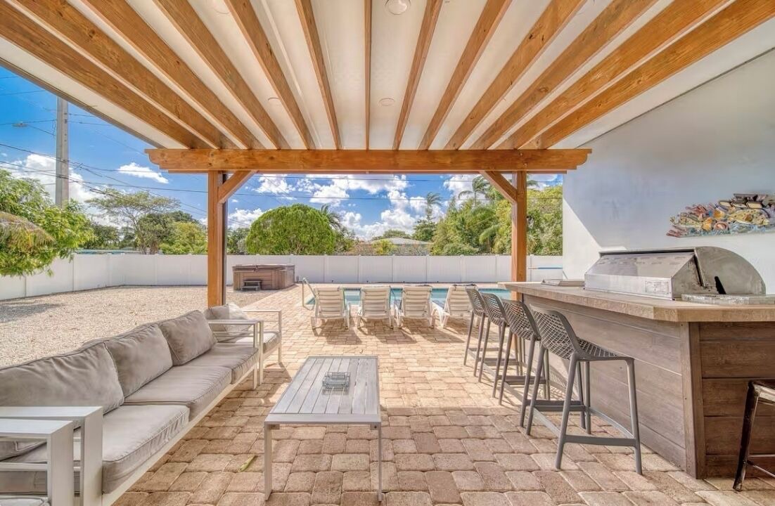 Photo of Patio Balcony in Dania Beach