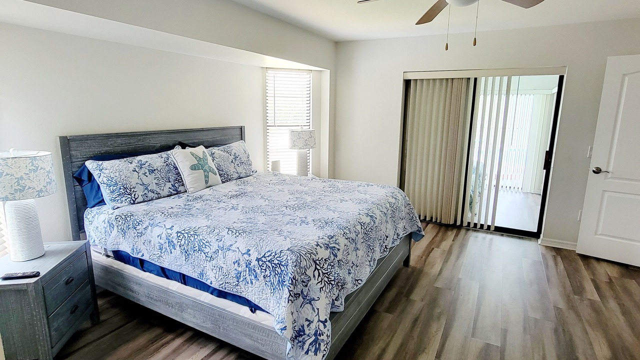 Photo of Bedroom in Englewood East