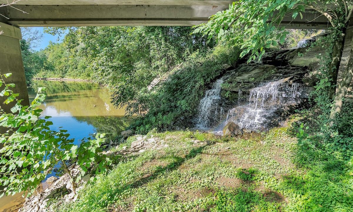 Photo of Outdoor in Fayetteville