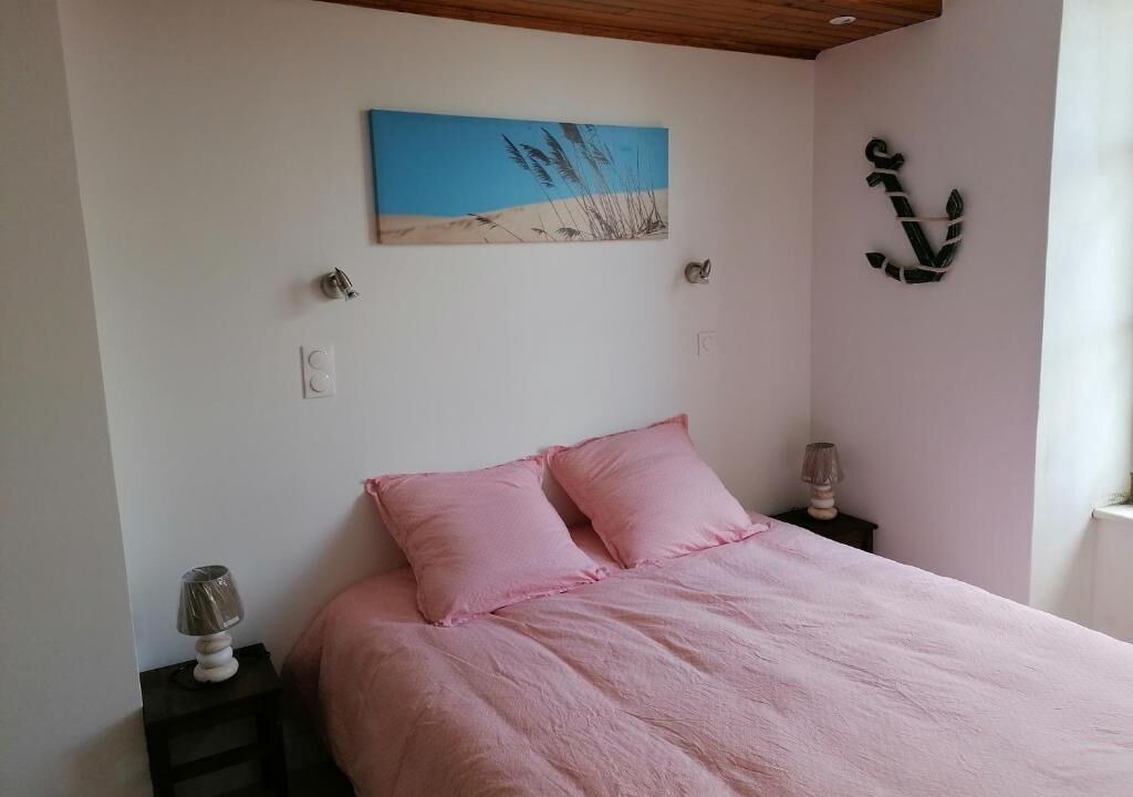 Photo of Bedroom in Le Loreur