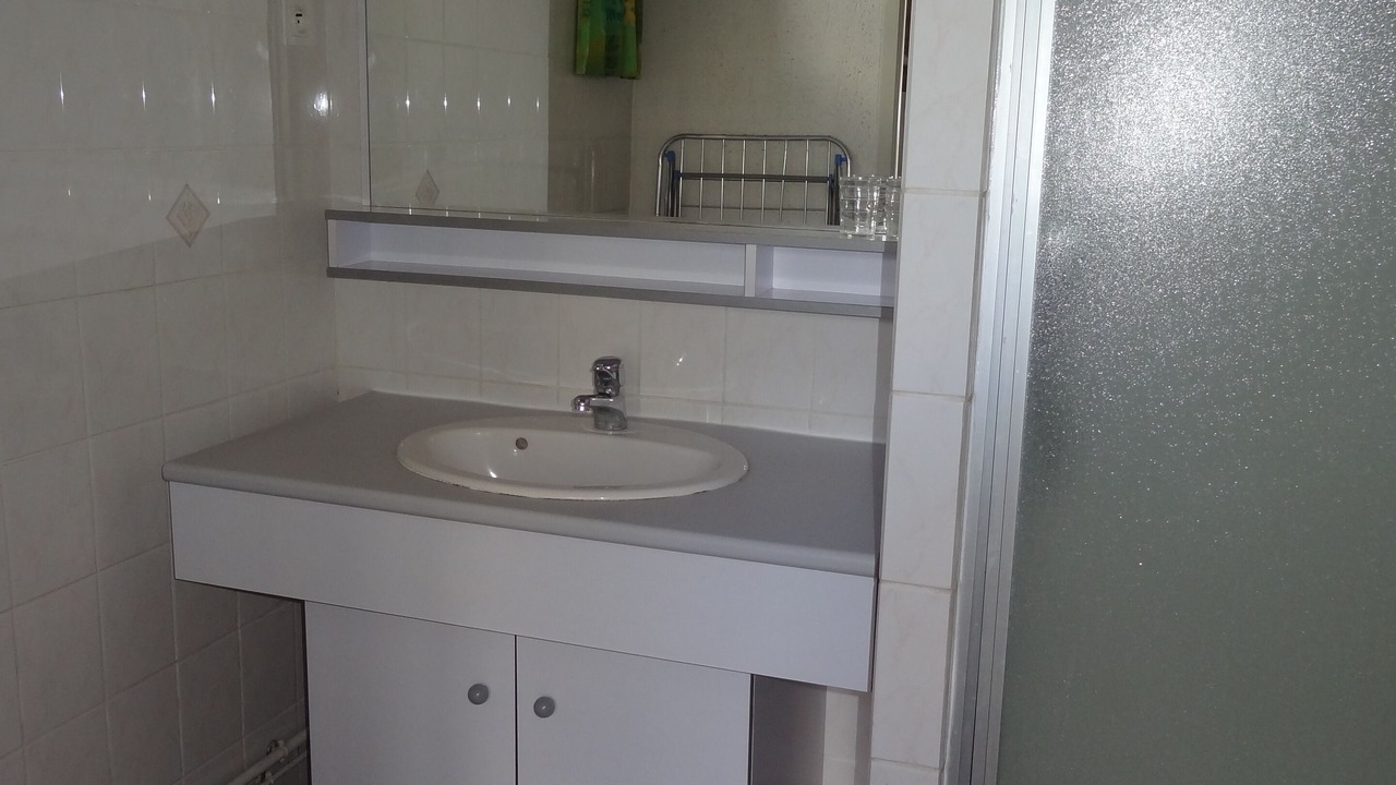 Photo of Bathroom in Beaumont-en-Veron