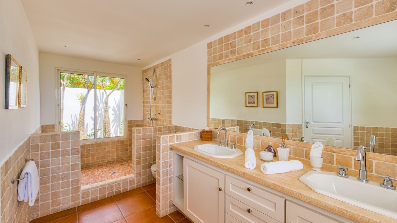 Photo of Bathroom in Les Terres Basses