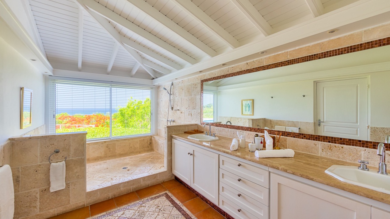 Photo of Bathroom in Les Terres Basses