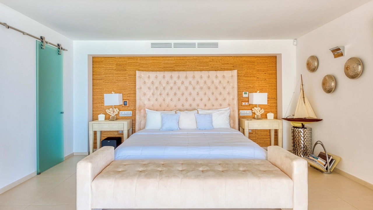 Photo of Bedroom in Plum Bay