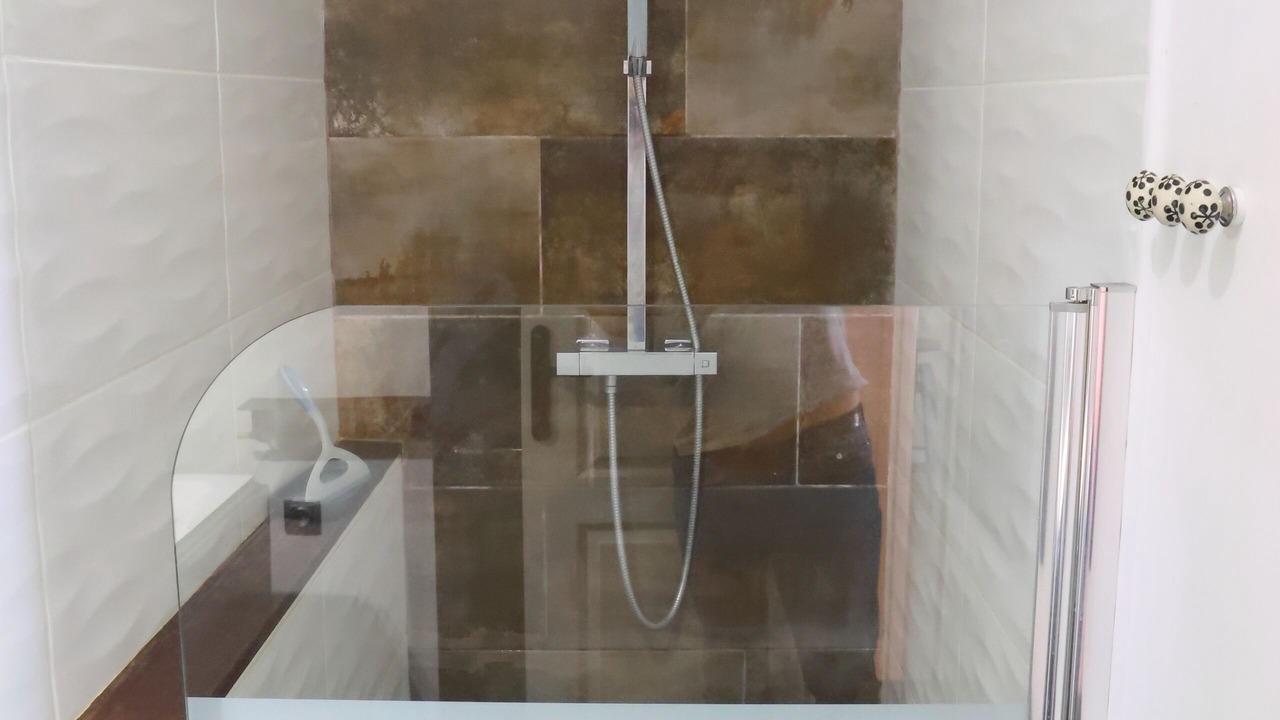 Photo of Bathroom in Lormont