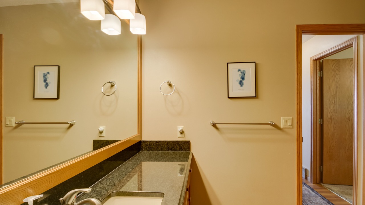 Photo of Bathroom in Alexandria