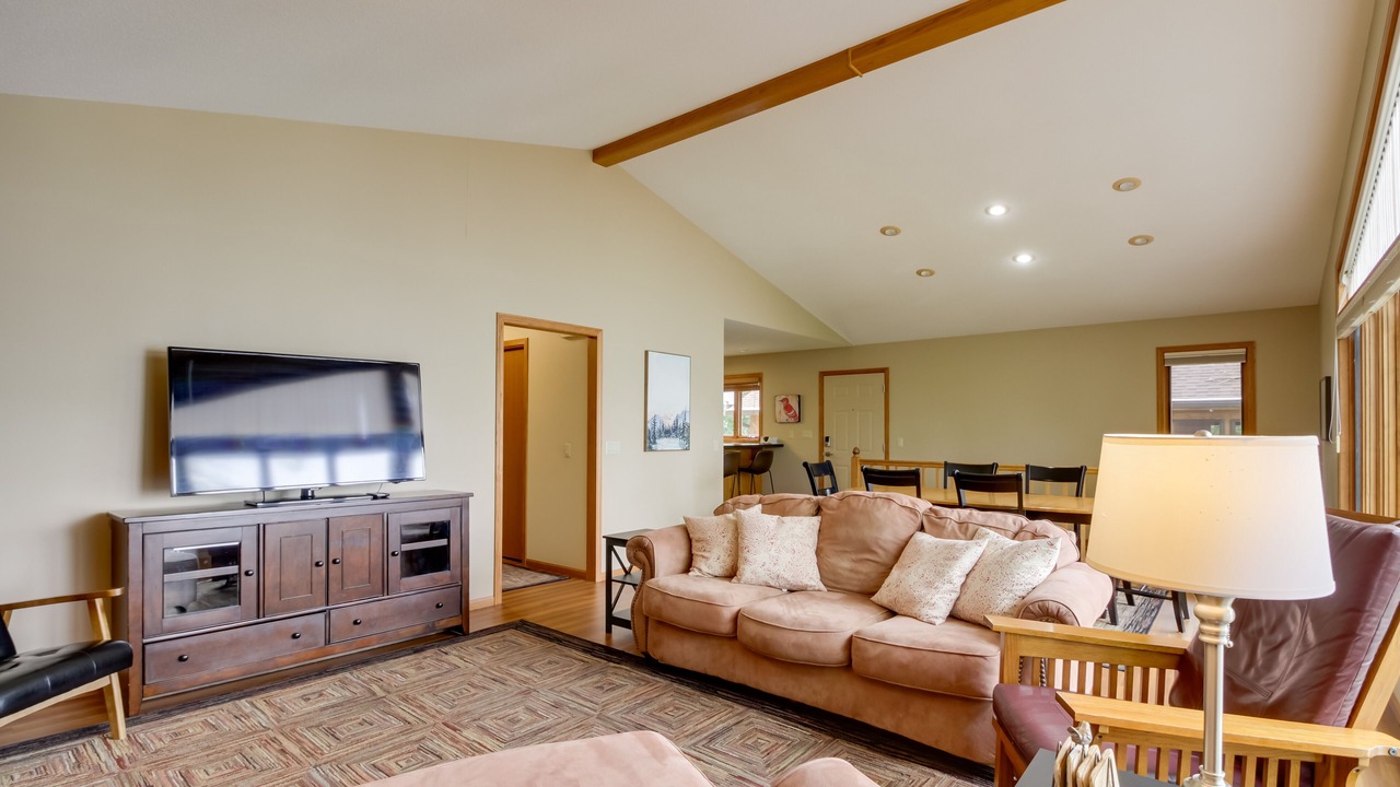 Photo of Livingroom in Alexandria