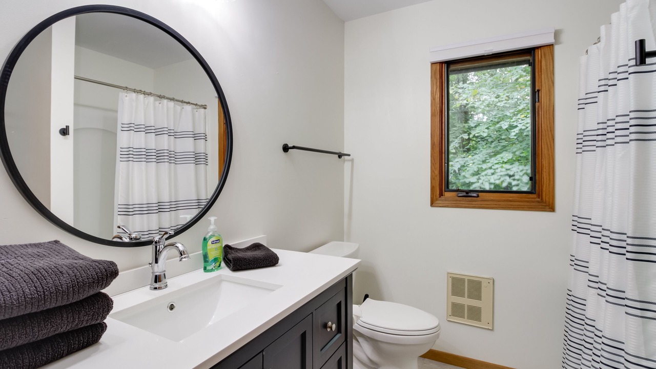 Photo of Bathroom in Alexandria