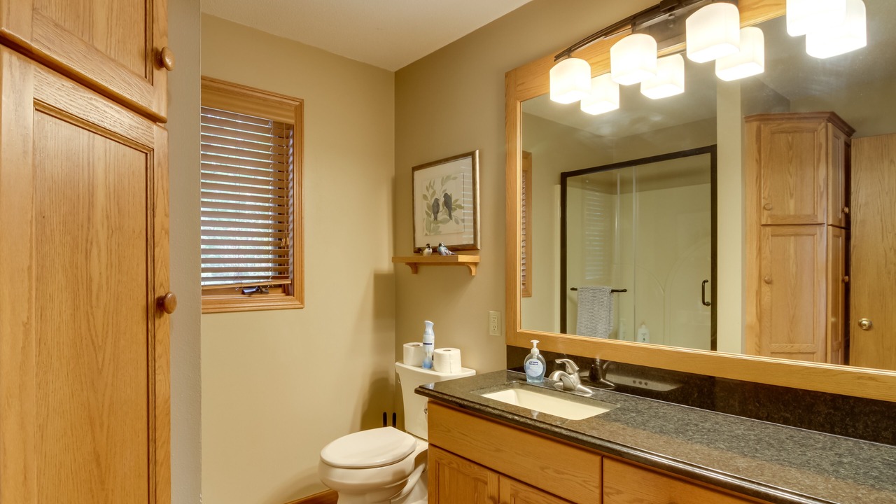Photo of Bathroom in Alexandria
