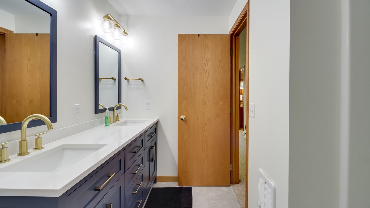 Photo of Bathroom in Alexandria