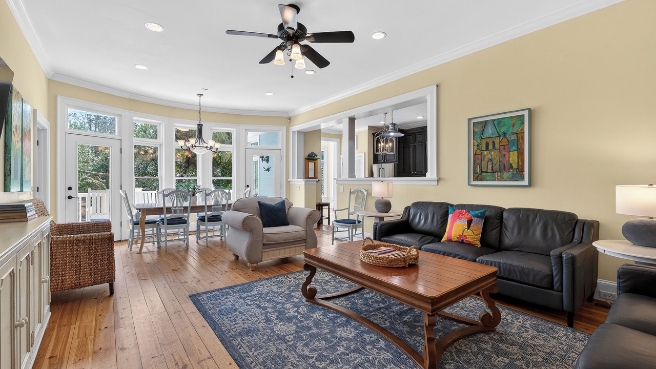 Photo of Livingroom in East Beach