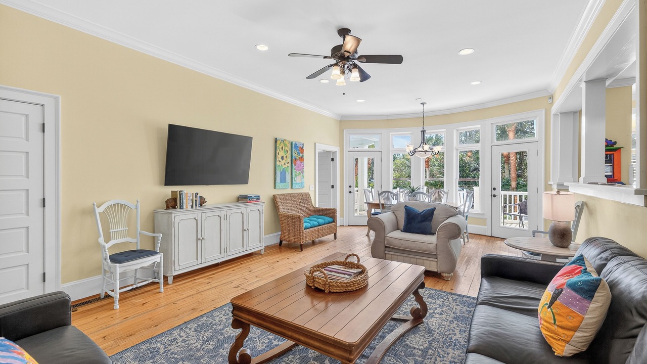Photo of Livingroom in East Beach