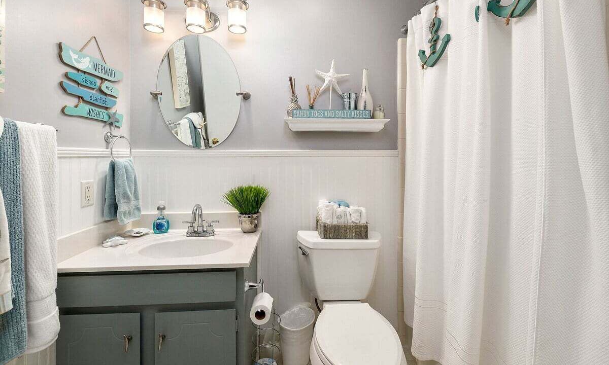 Photo of Bathroom in Demere Park