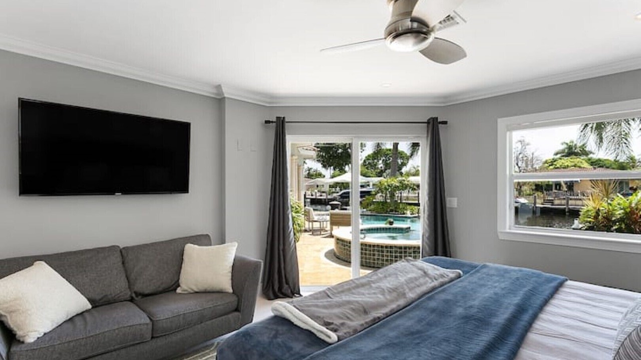 Photo of Bedroom in Wilton Manors