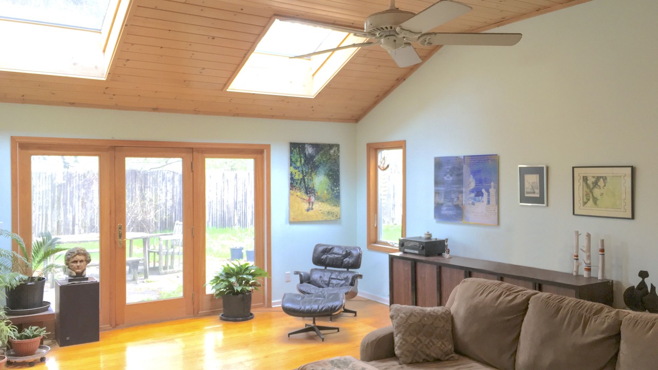 Photo of Livingroom in Red Hook