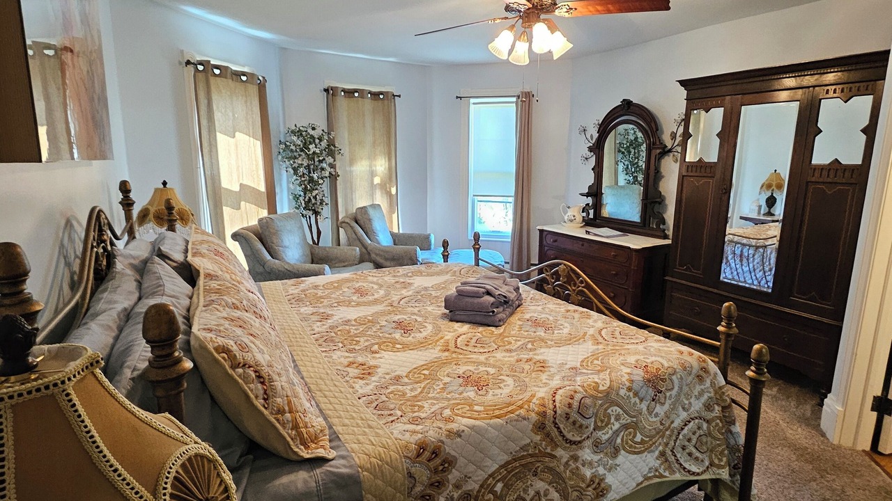 Photo of Bedroom in Lodi
