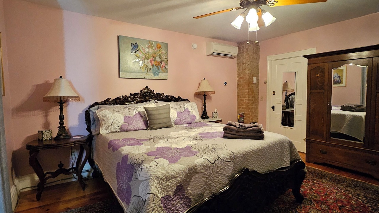 Photo of Bedroom in Lodi