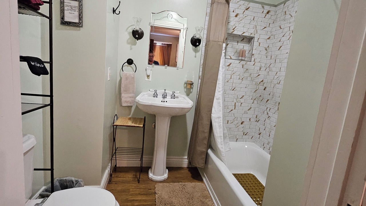 Photo of Bathroom in Lodi