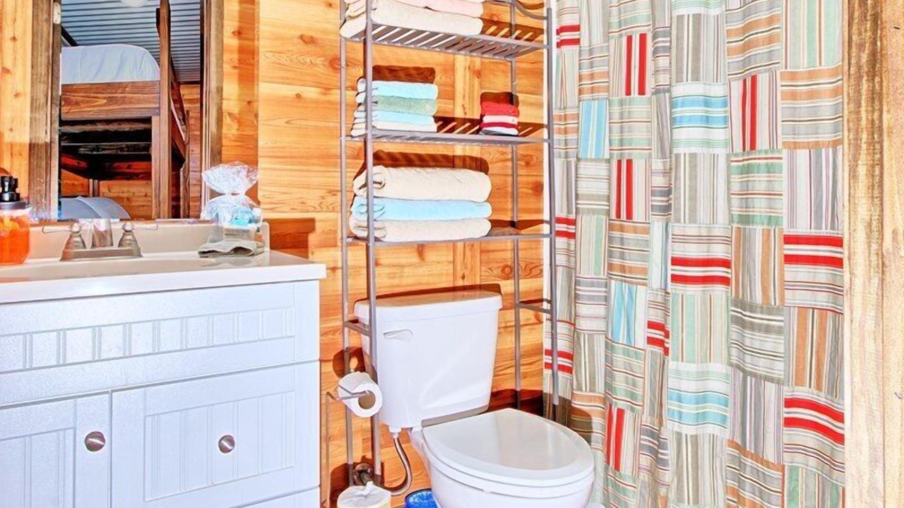Photo of Bathroom in South Toledo Bend