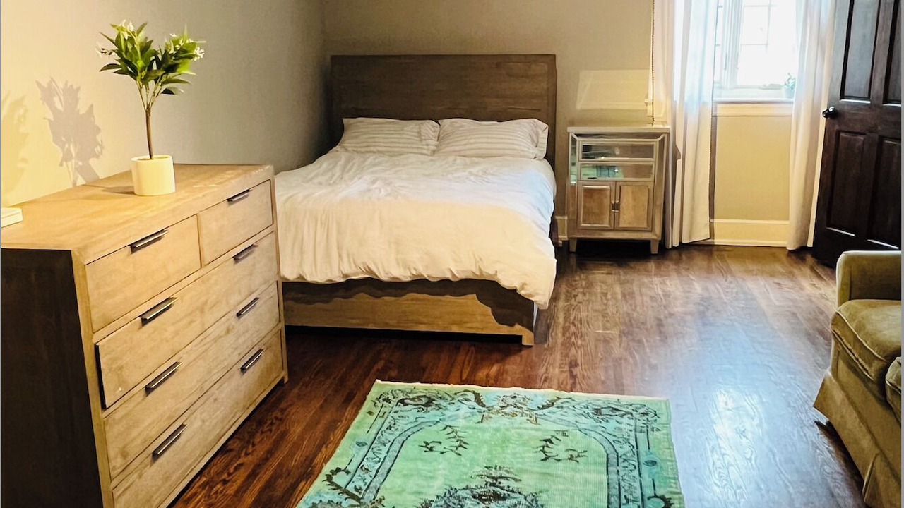 Photo of Bedroom in Brentwood