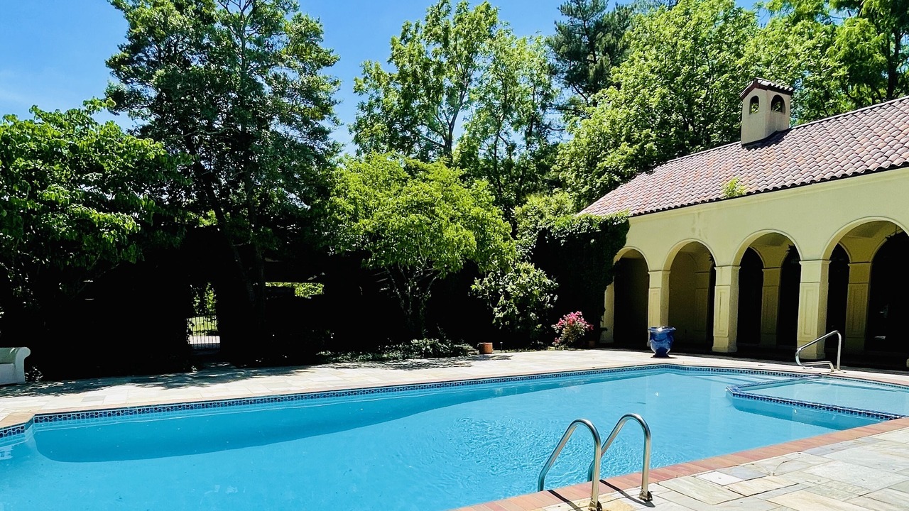 Photo of Outdoor in Brentwood