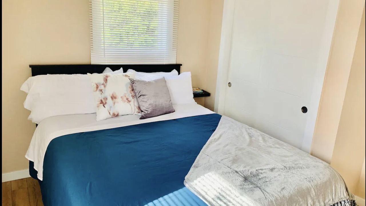 Photo of Bedroom in Seattle Metro Area