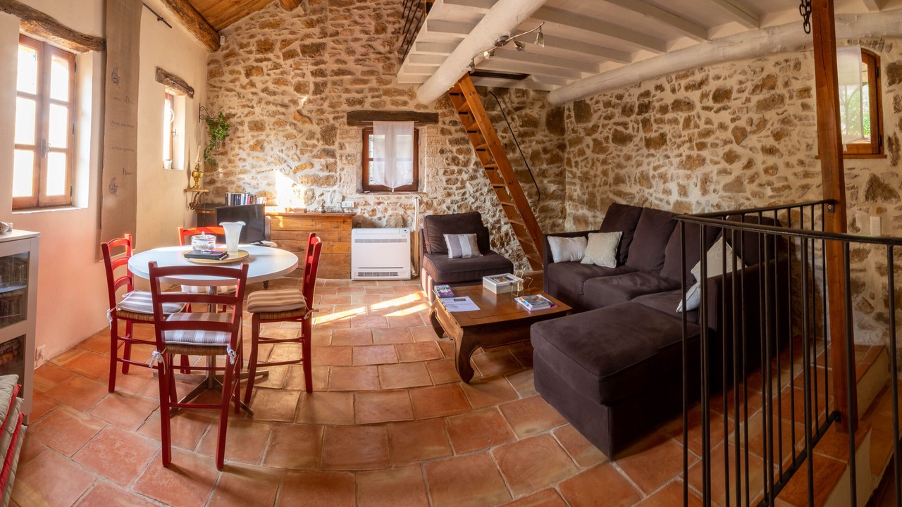 Photo of Livingroom in Sabran
