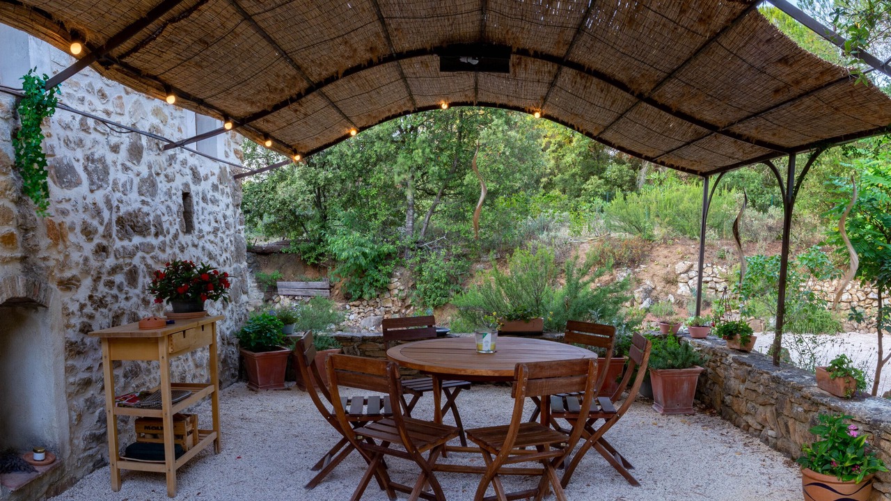 Photo of Outdoor in Sabran