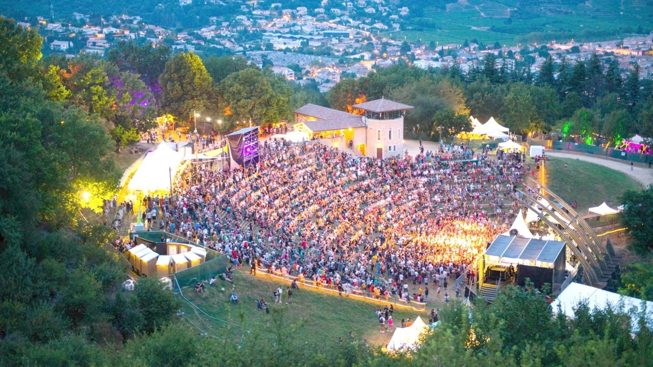Photo of Others in Charmes-sur-Rhone
