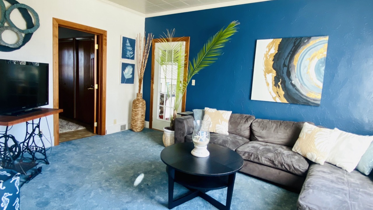 Photo of Livingroom in New Kensington